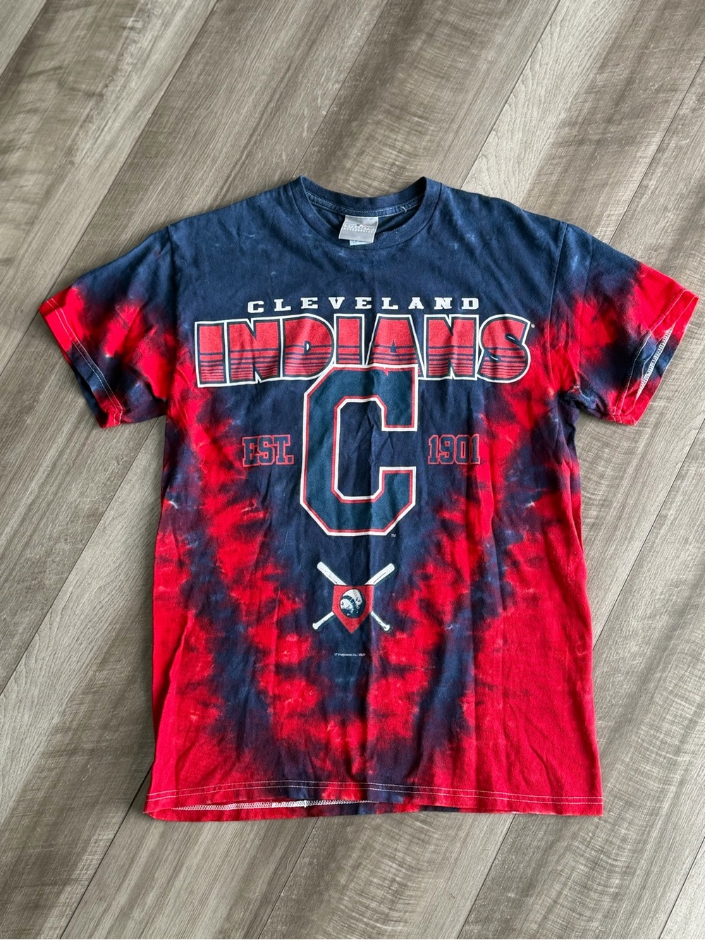 Vtg Cleveland Indians Tie-Dye T-Shirt Sz M MLB Genuine Merchandise 100% Cotton